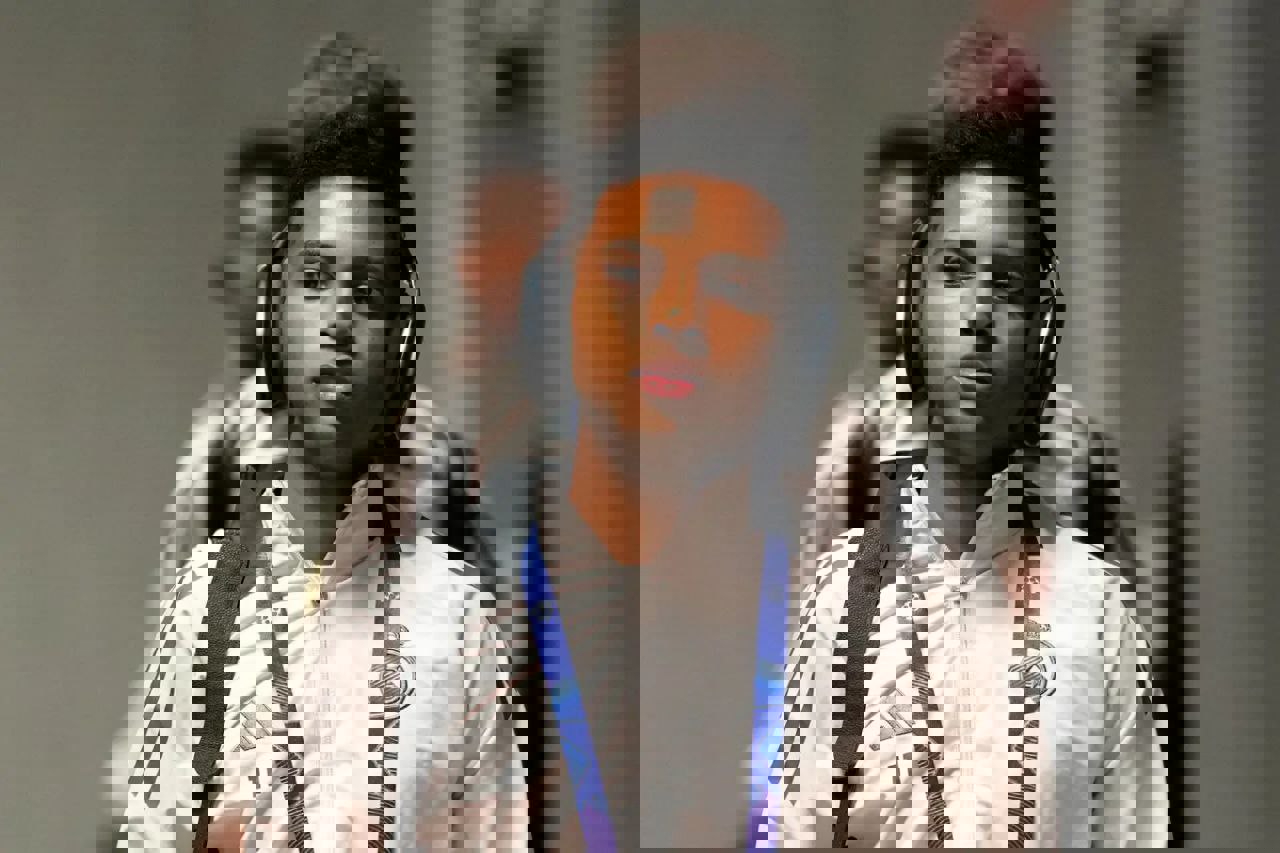 2185327