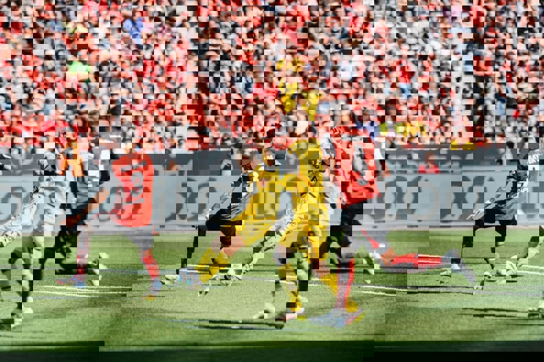 2185232