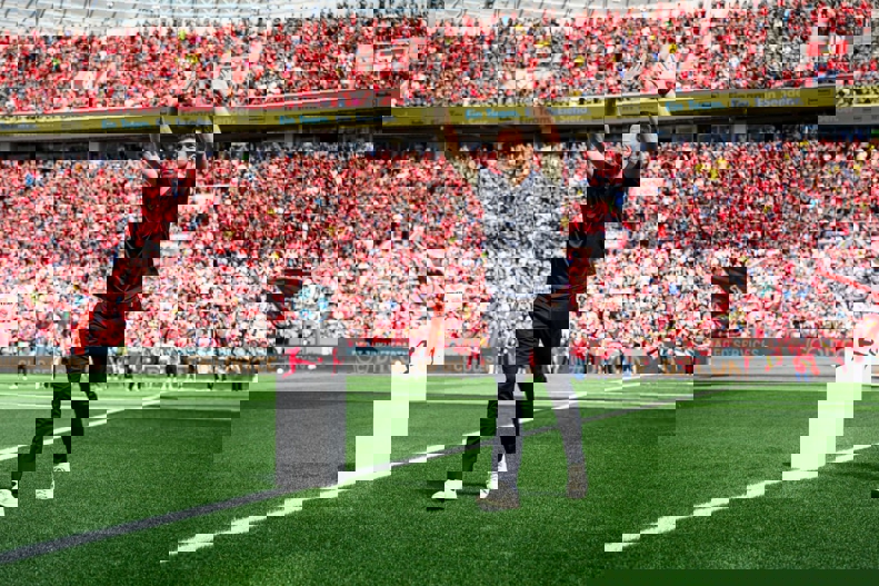 2185244