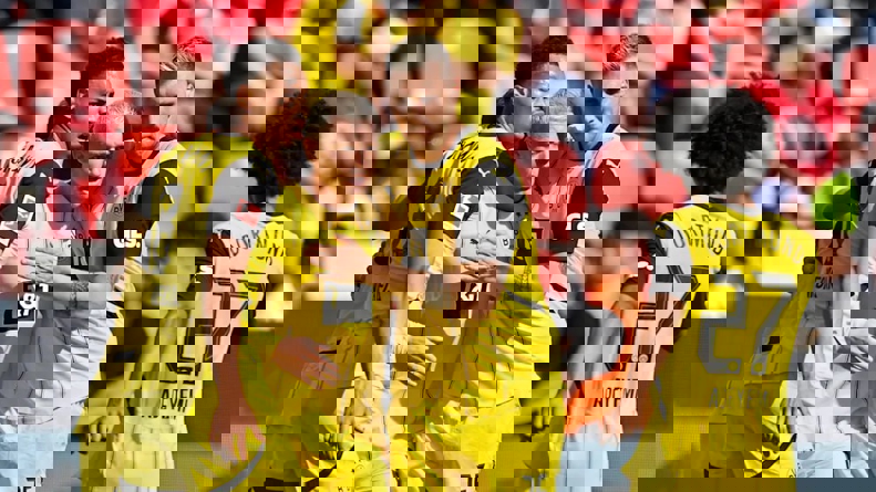 2185238