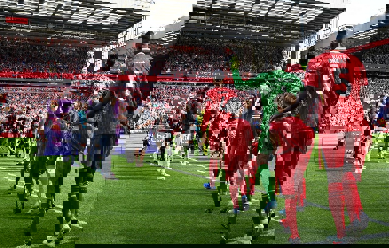 2185257