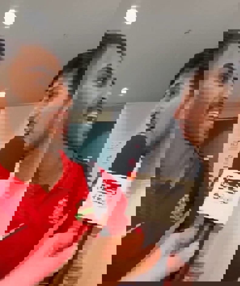 2185425