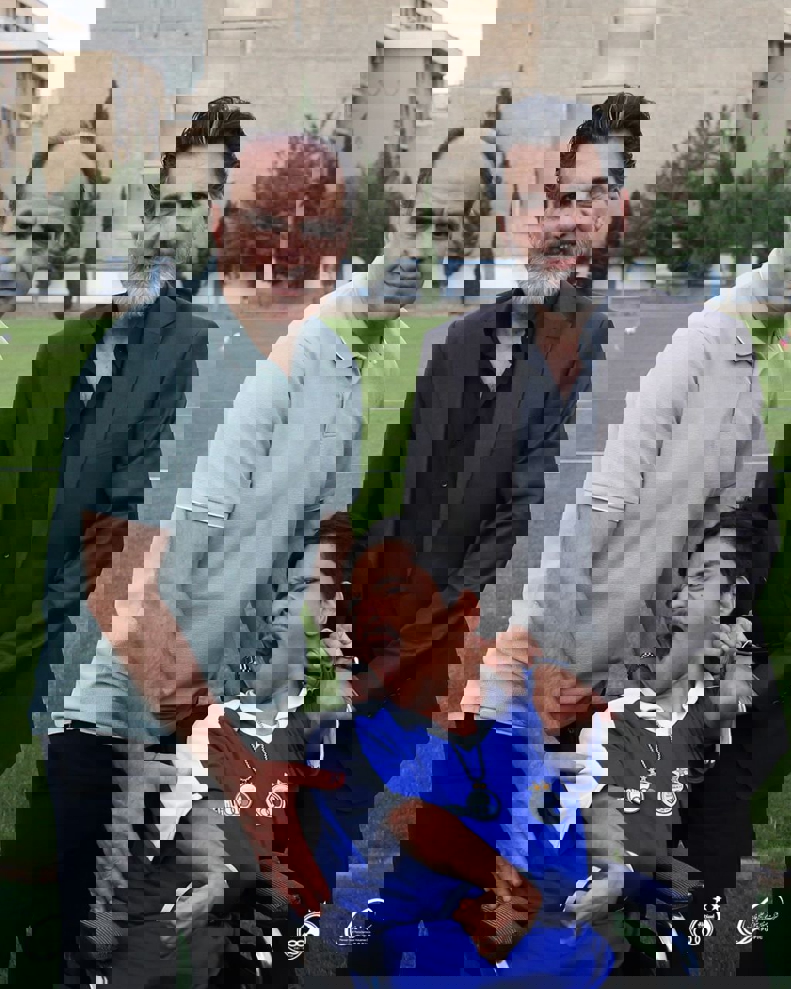 2185772