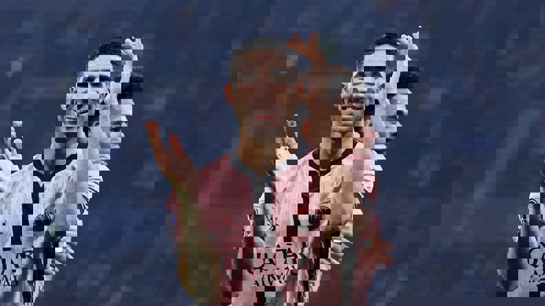 2185598