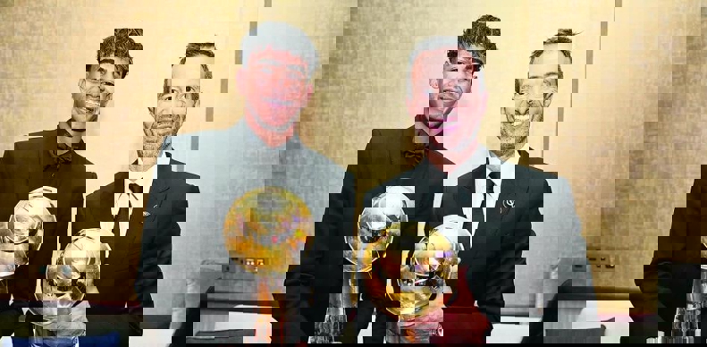 2185629