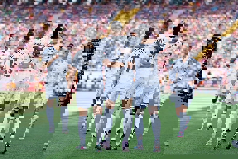 2185593