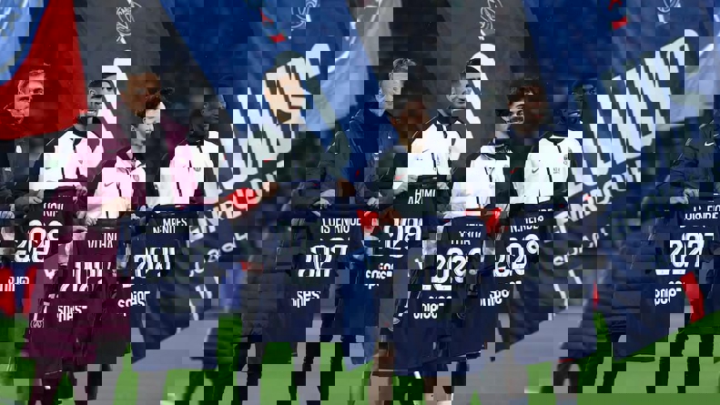 2185599