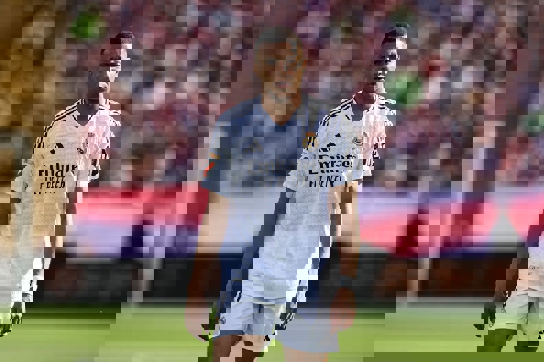 2185604