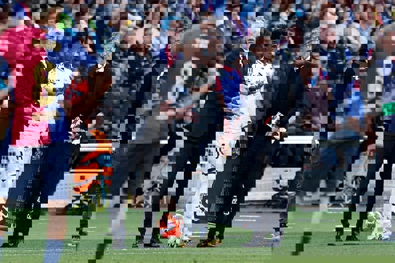 2185719