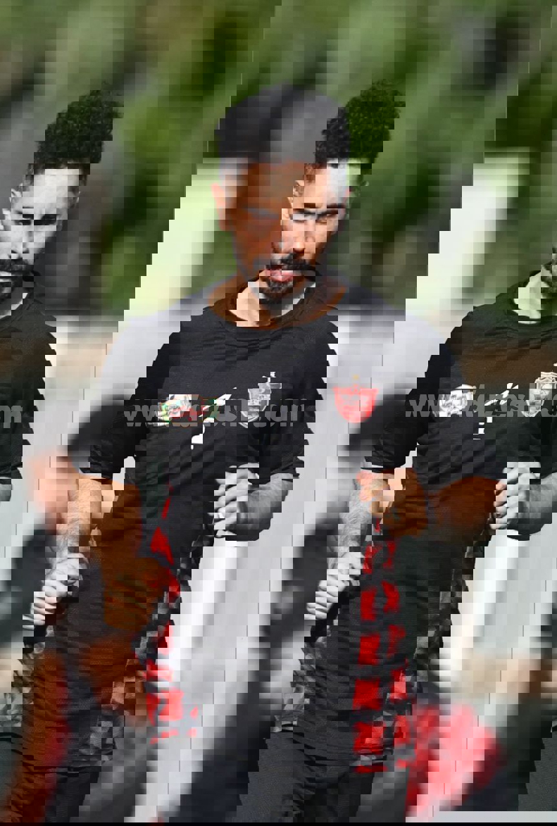 2185897