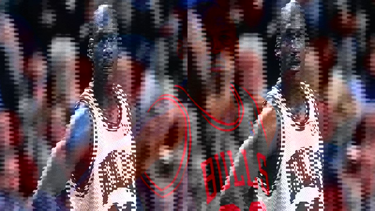 2185868