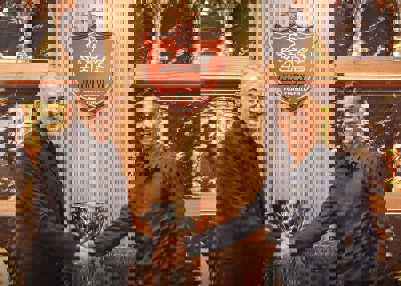 2185862