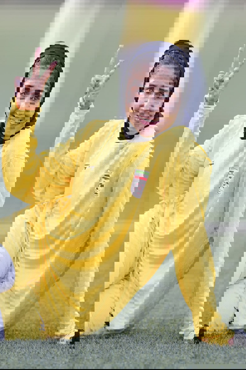2185823