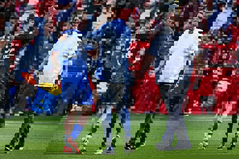 2185871