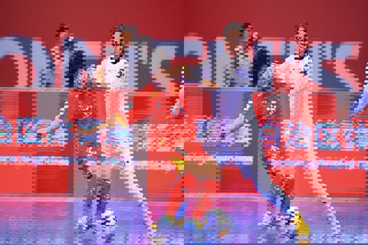 2185812