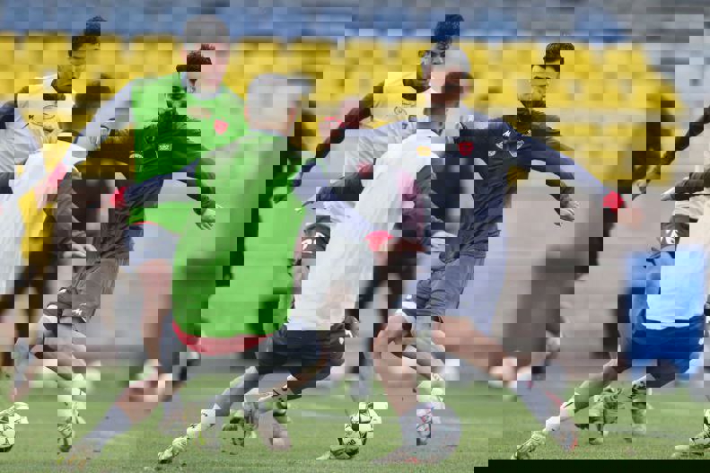 2185852