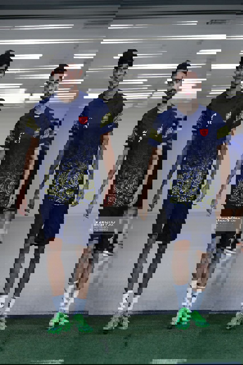 2185853