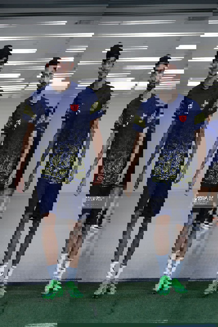2185853