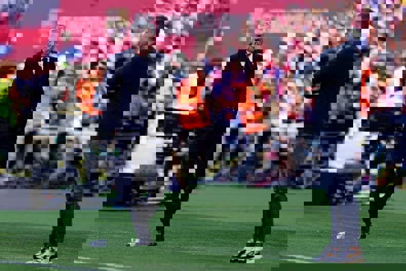 2186025