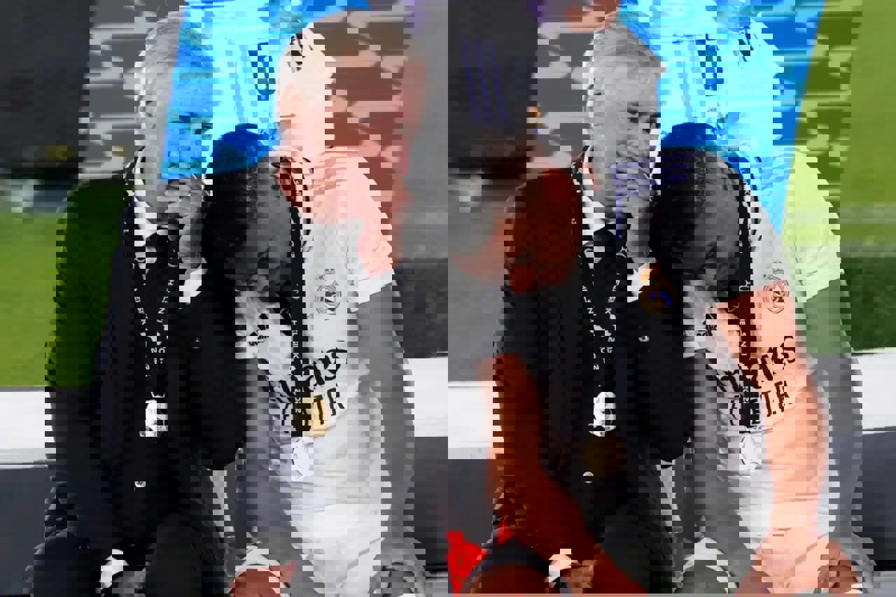 2186153
