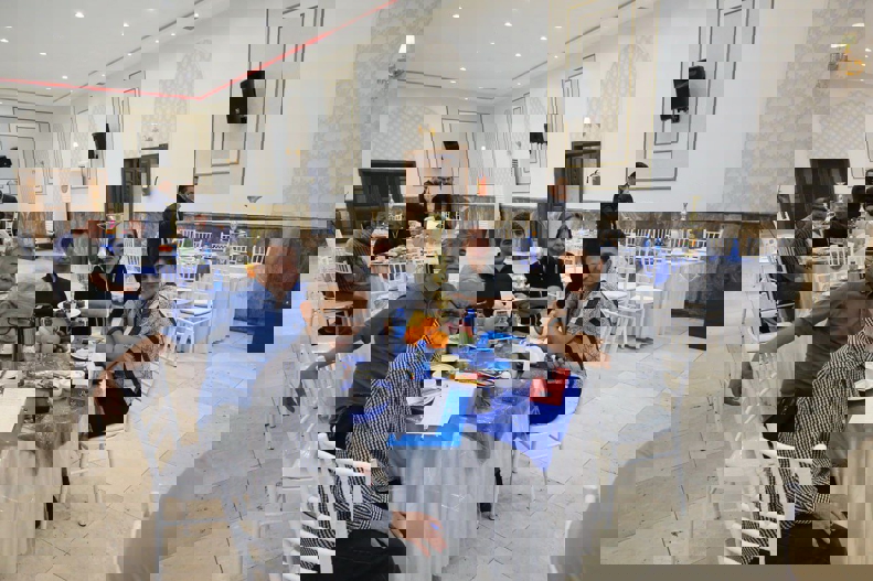 2186280