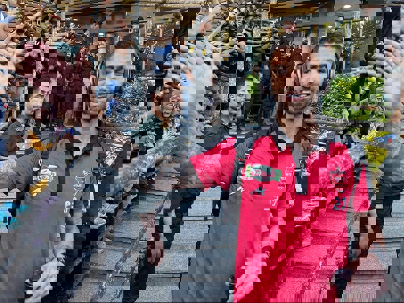 2186376