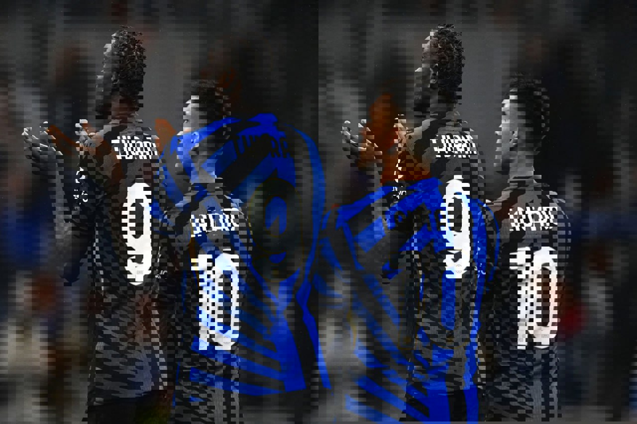 2186359