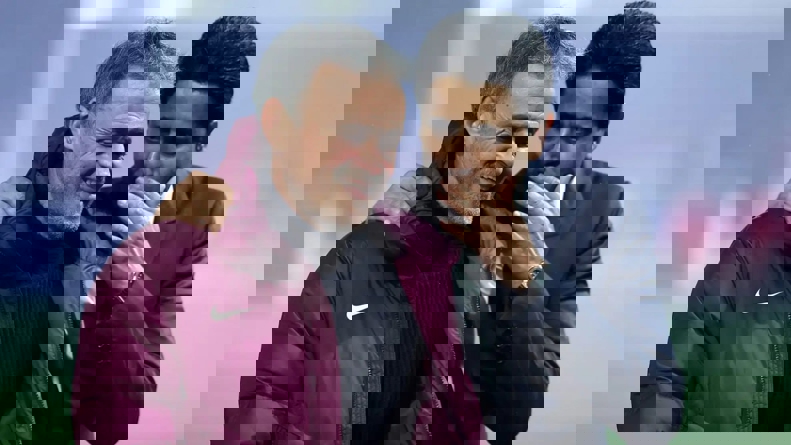 2186318