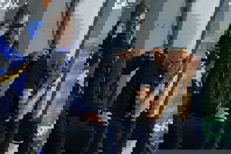 2186385