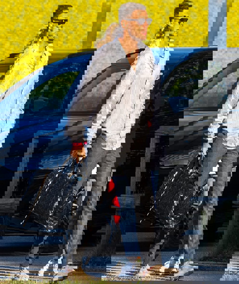 2186522