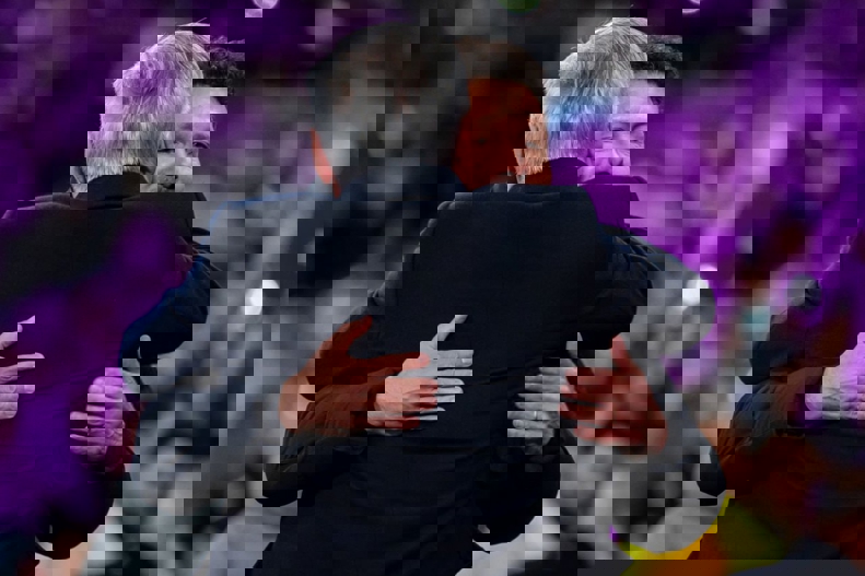 2186462