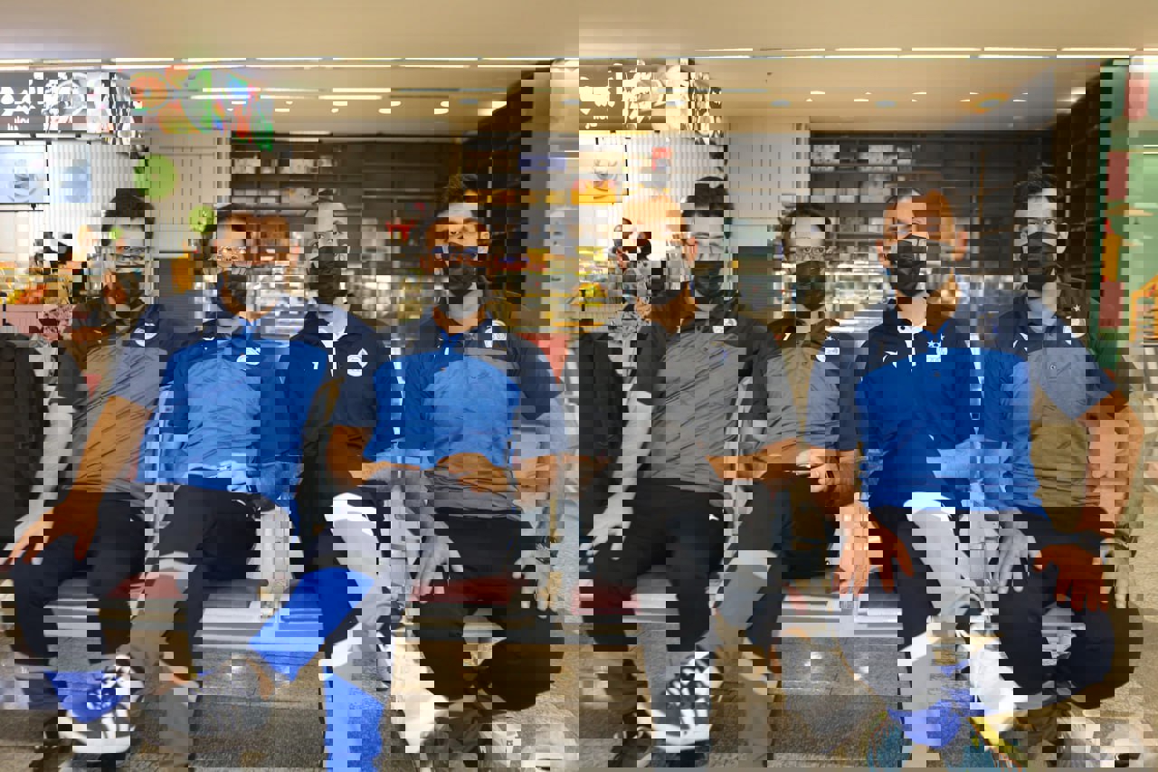 2186433