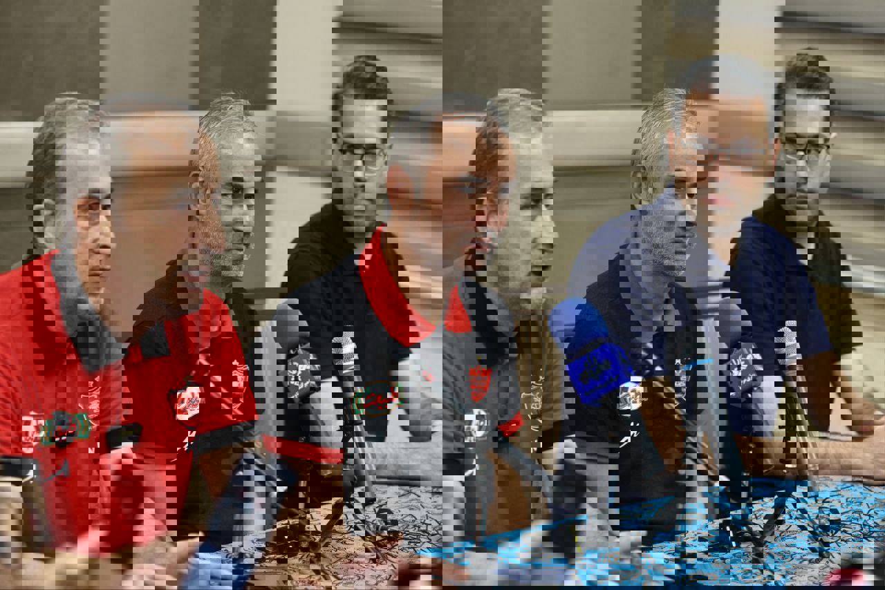 2186577