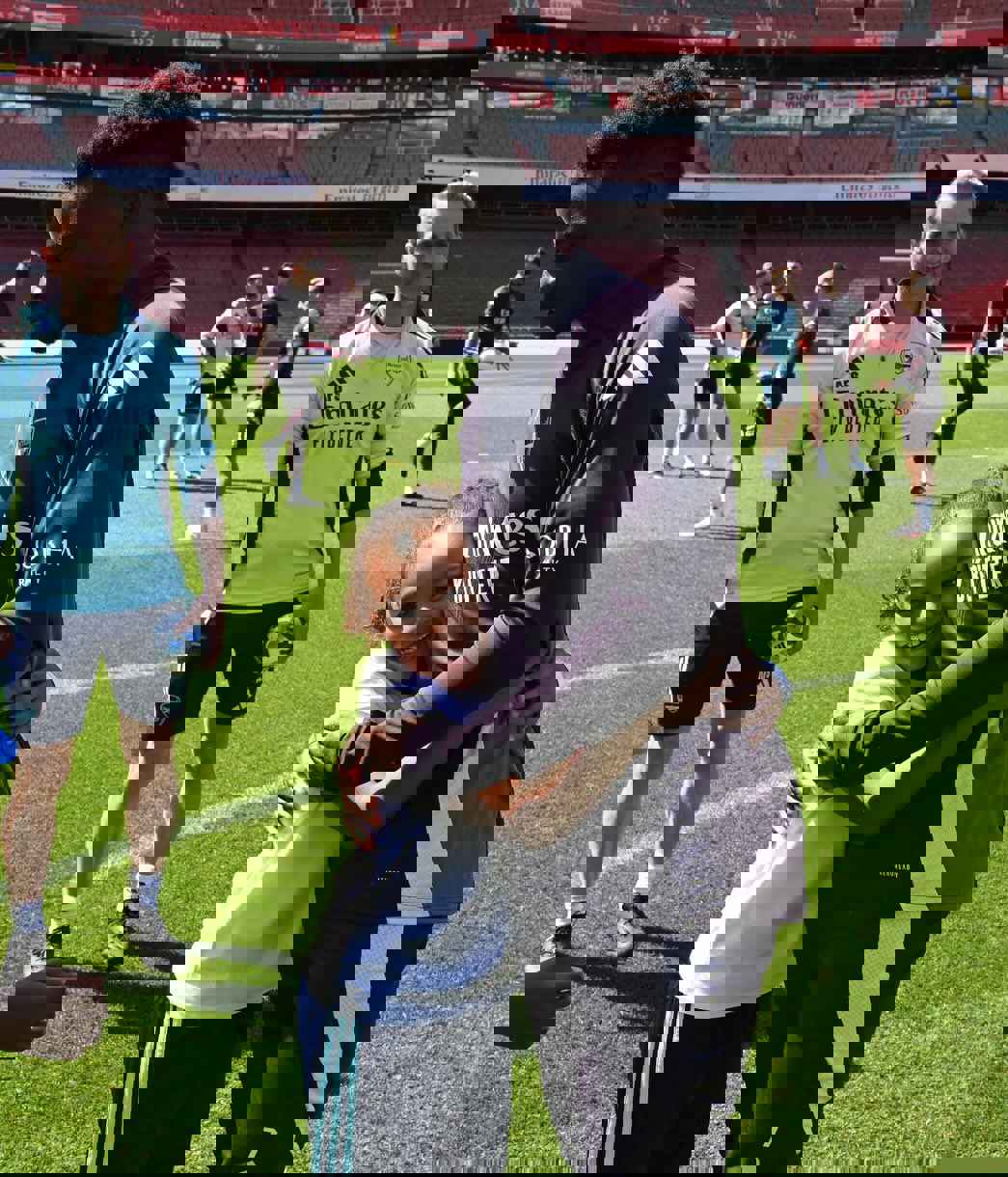 2186590
