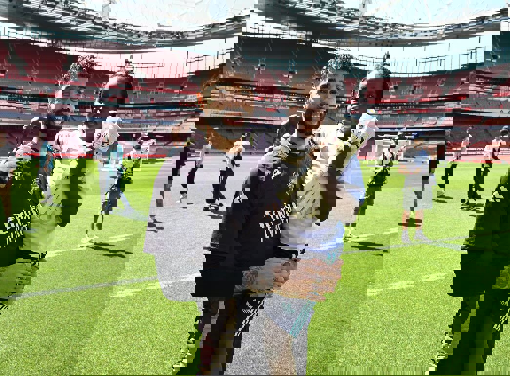 2186588