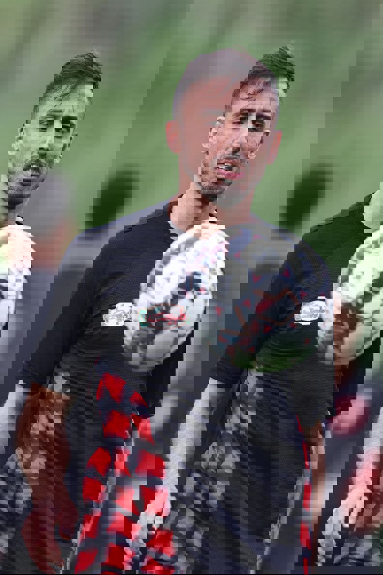 2186592