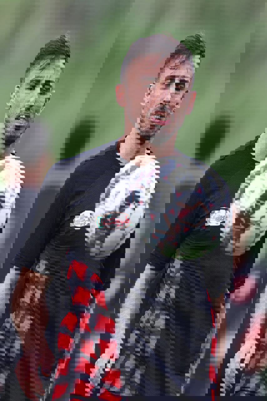 2186592