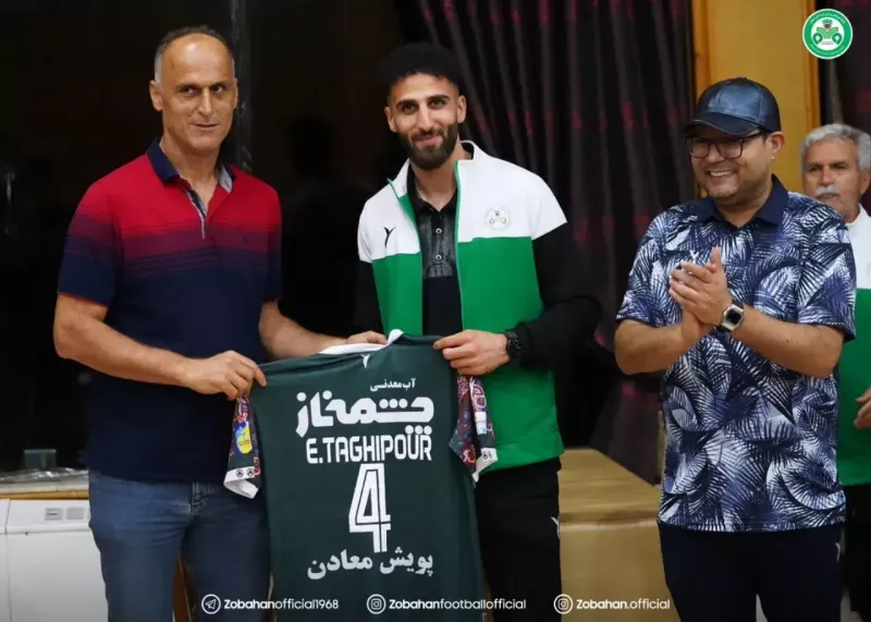 دو نفر ذوب‌آهن را سورپرایز کردند (عکس)