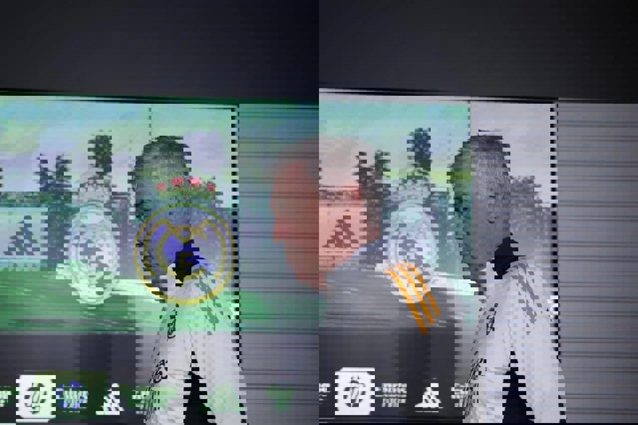 2186619