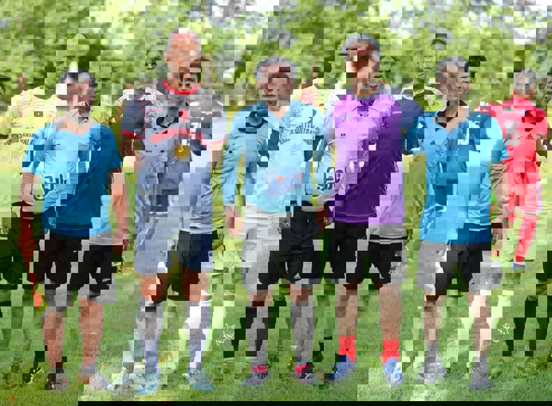 2186832