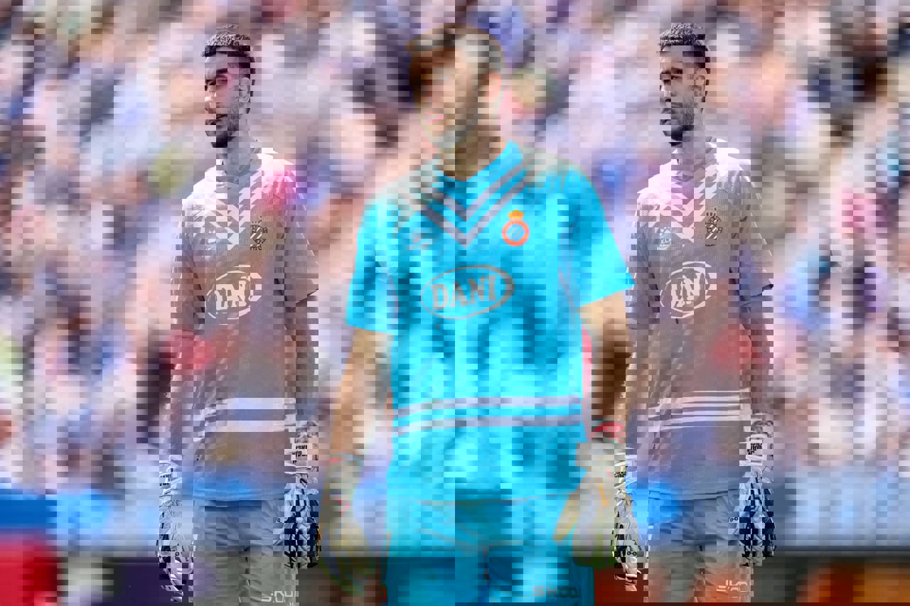 2186856