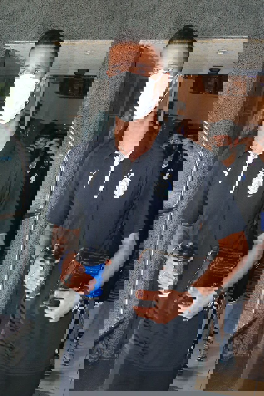 2186891