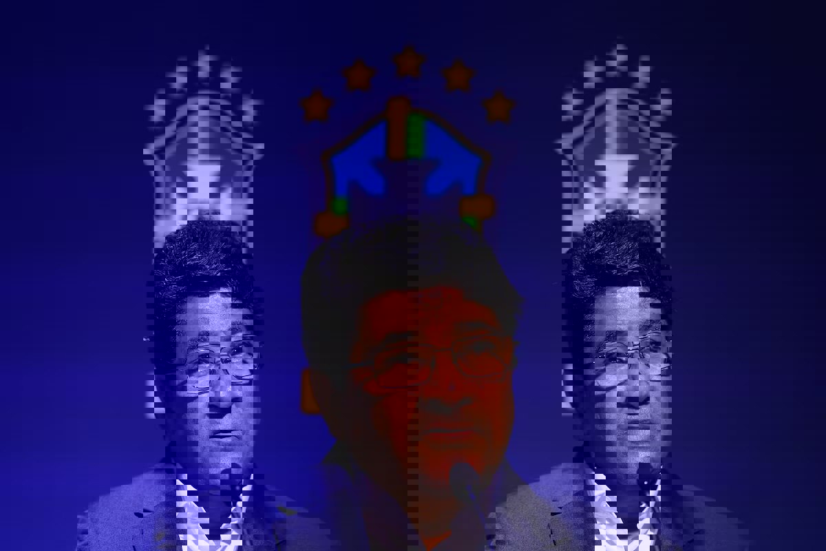 2186888