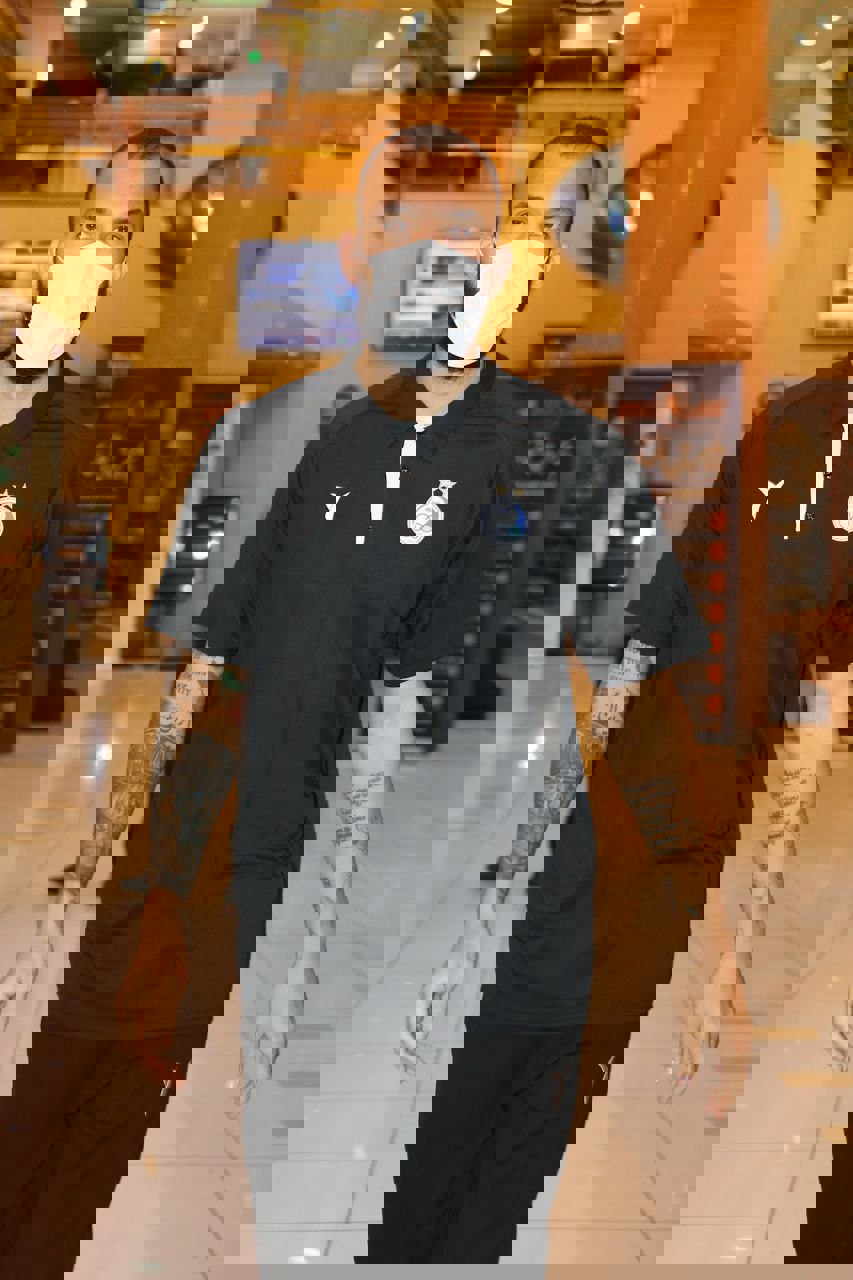 2186890