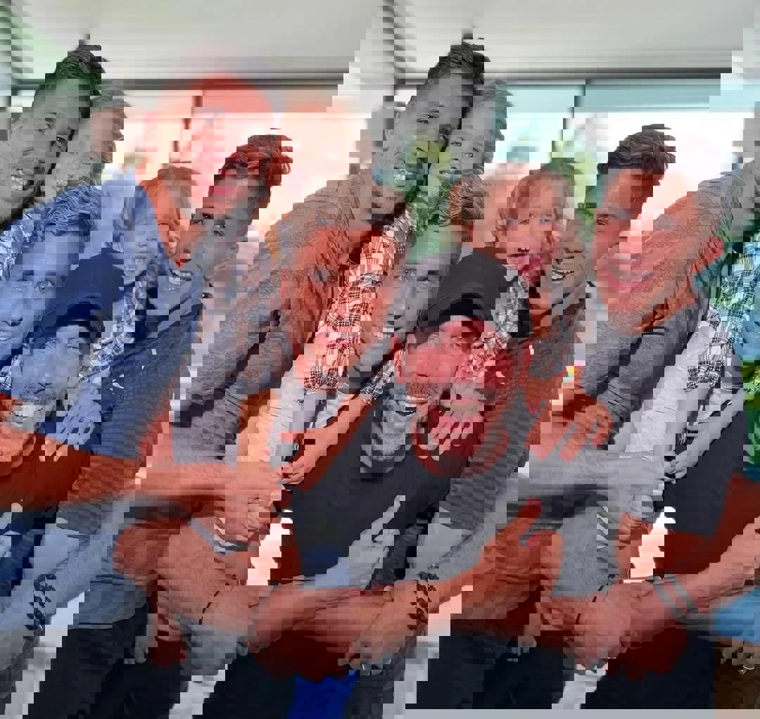 2186812