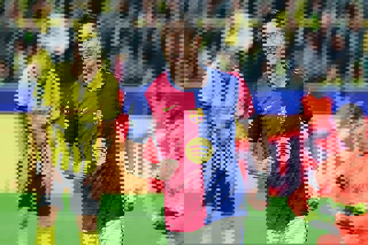 2186898