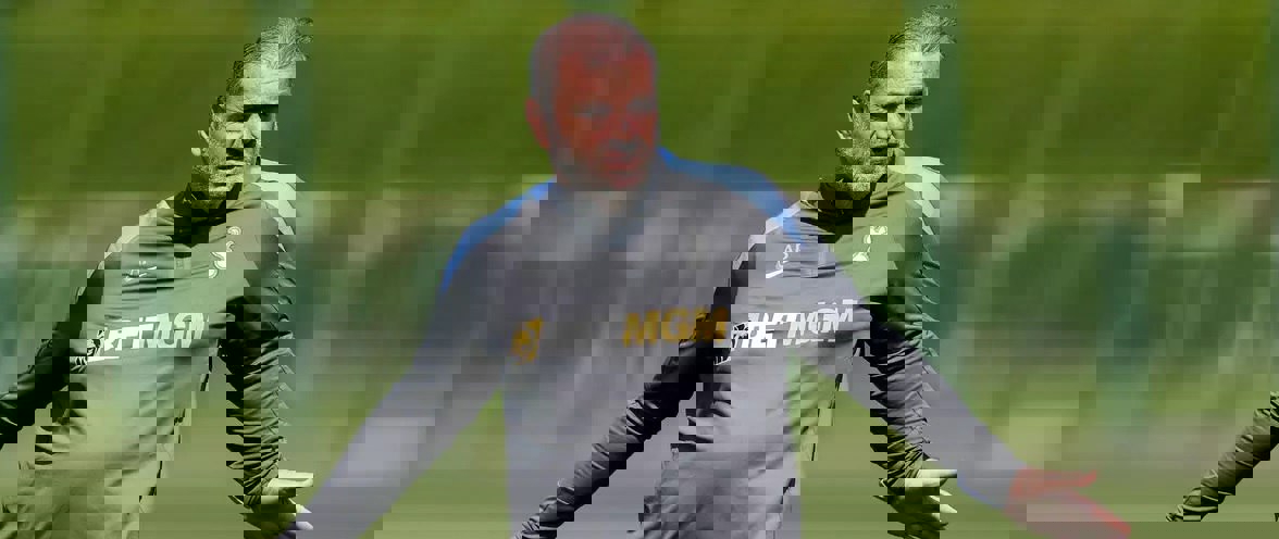 2186867