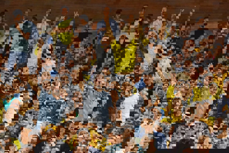 2186978