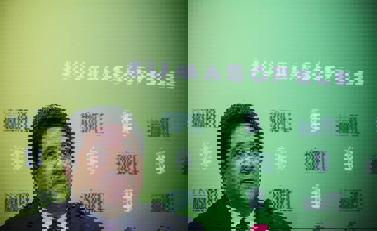 2187173