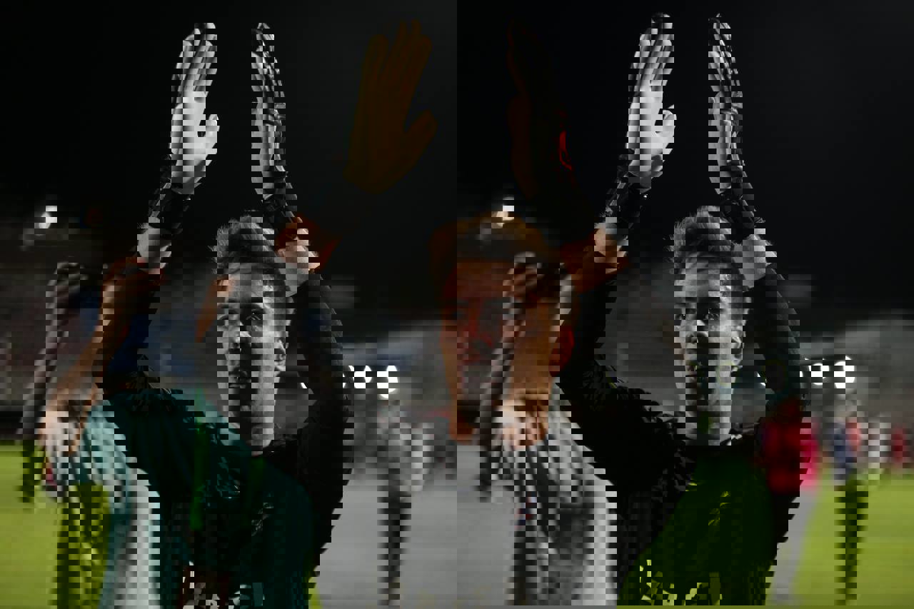 2187121